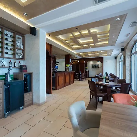 Royal Crown * スボティツァ