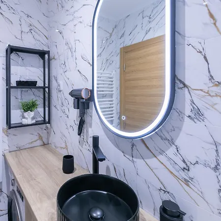 Royal Crown スボティツァ